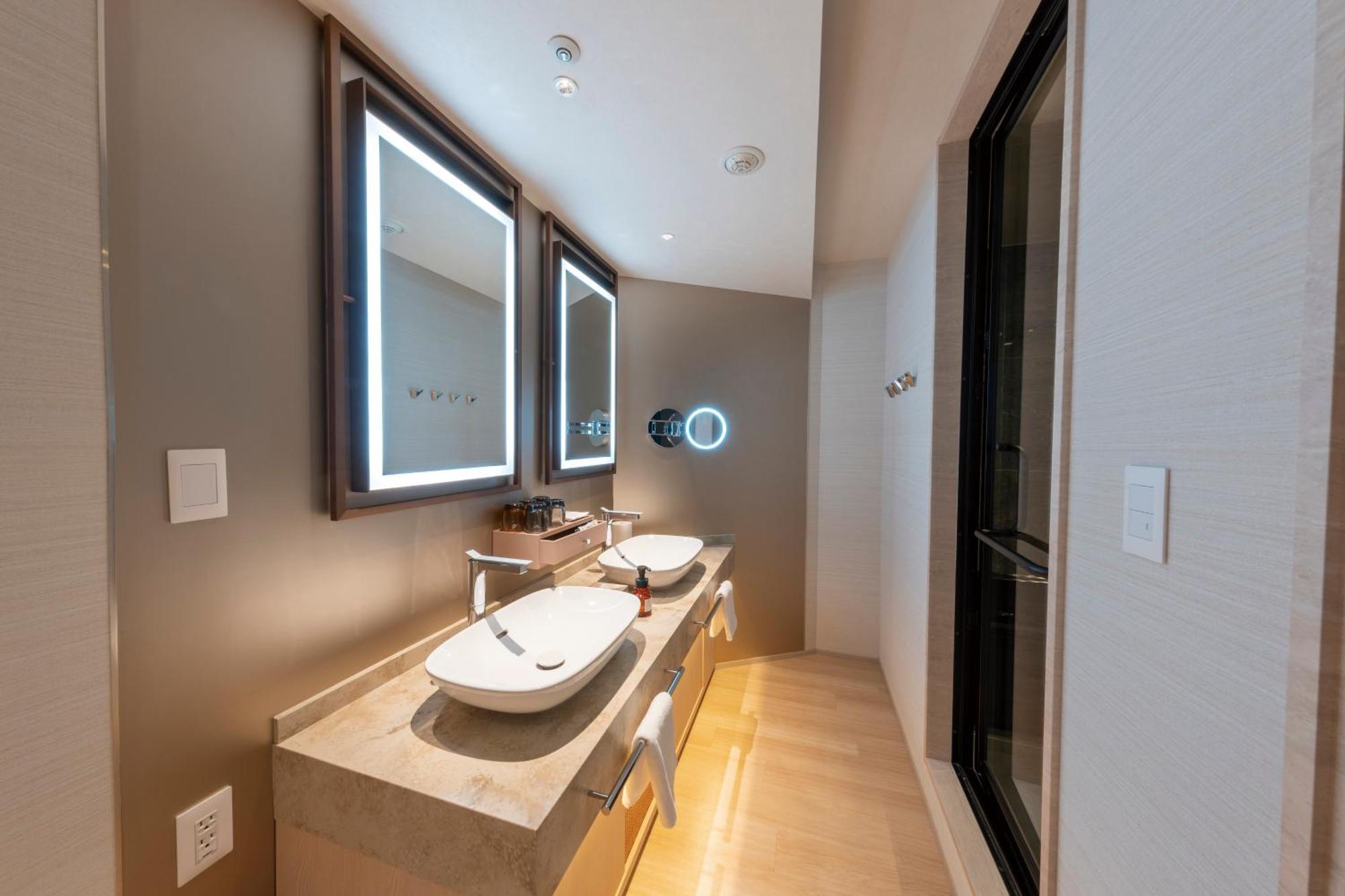 צ'יבה Hotel Springs Makuhari Premier מראה חיצוני תמונה